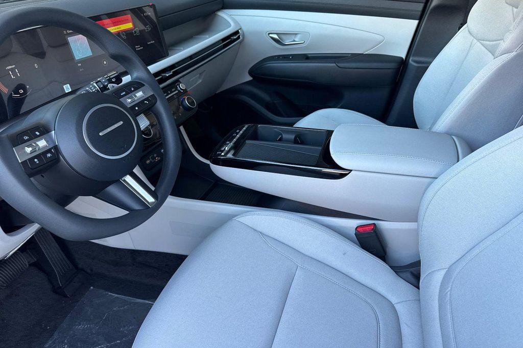 new 2026 Hyundai TUCSON Hybrid car, priced at $31,610