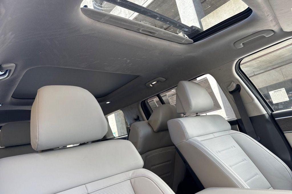 new 2025 Hyundai SANTA FE HEV car, priced at $43,664