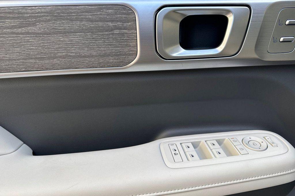 new 2025 Hyundai SANTA FE HEV car, priced at $43,664