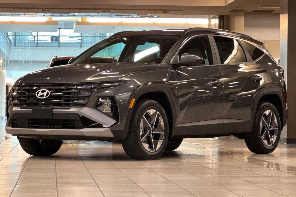 new 2026 Hyundai TUCSON Hybrid car, priced at $31,475