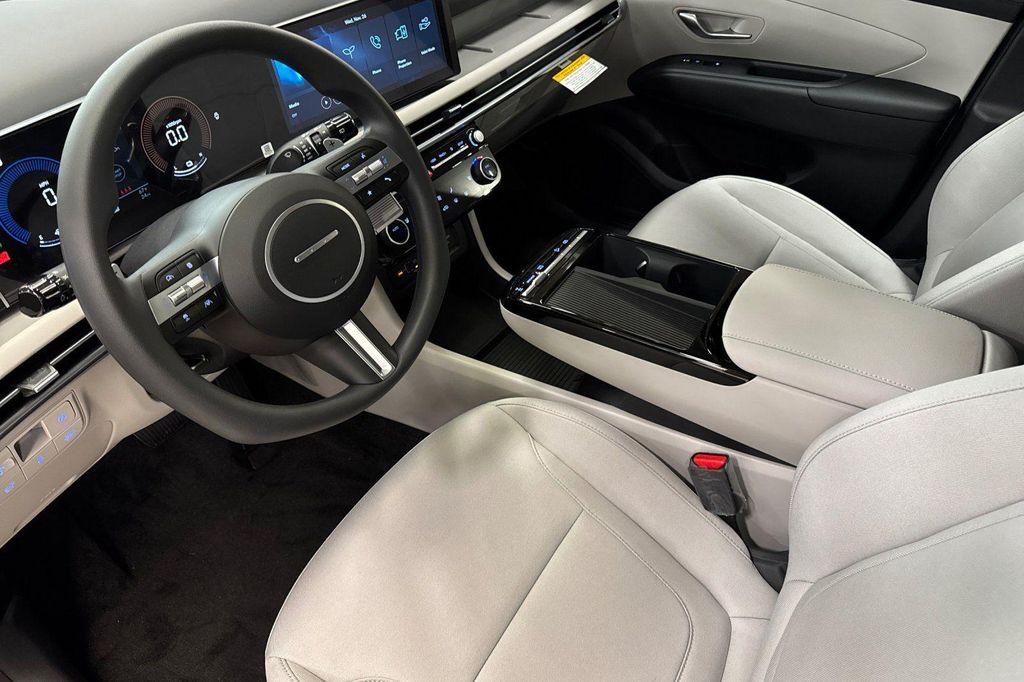 new 2026 Hyundai TUCSON Hybrid car, priced at $31,475