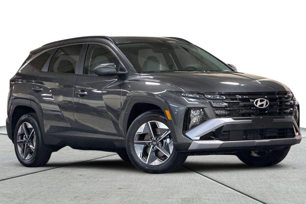 new 2026 Hyundai TUCSON Hybrid car, priced at $31,475