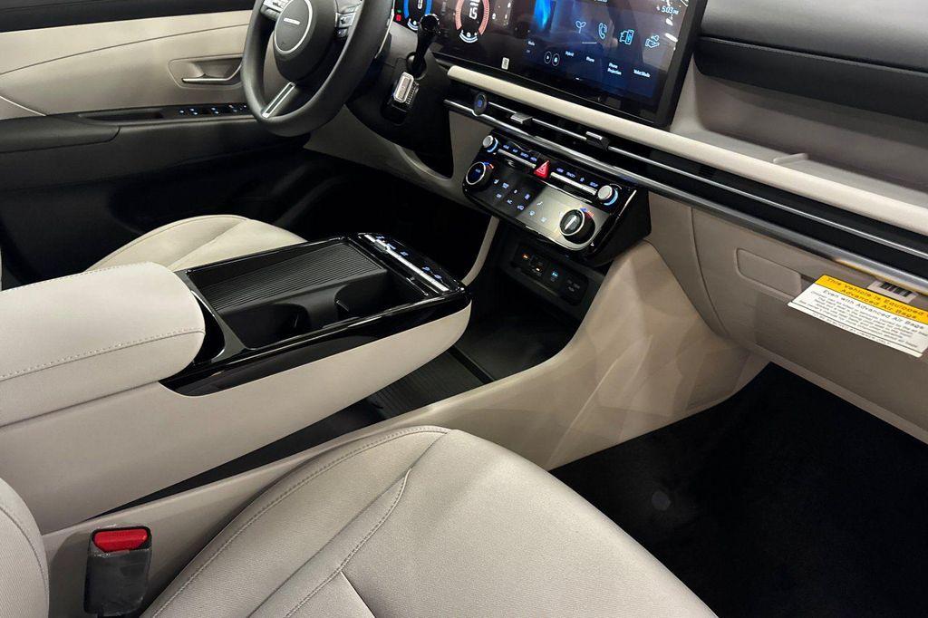 new 2026 Hyundai TUCSON Hybrid car, priced at $31,475