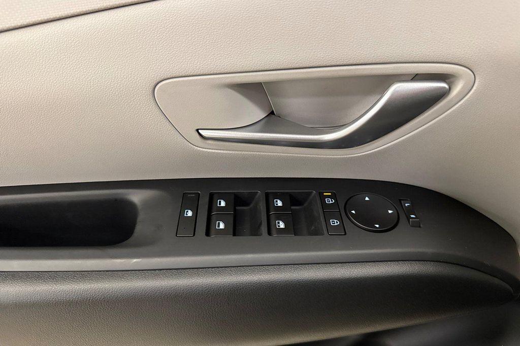 new 2026 Hyundai TUCSON Hybrid car, priced at $31,475