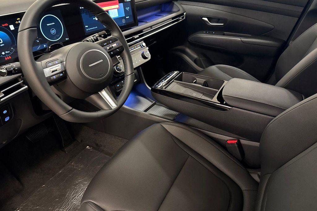 new 2025 Hyundai TUCSON Hybrid car, priced at $33,480