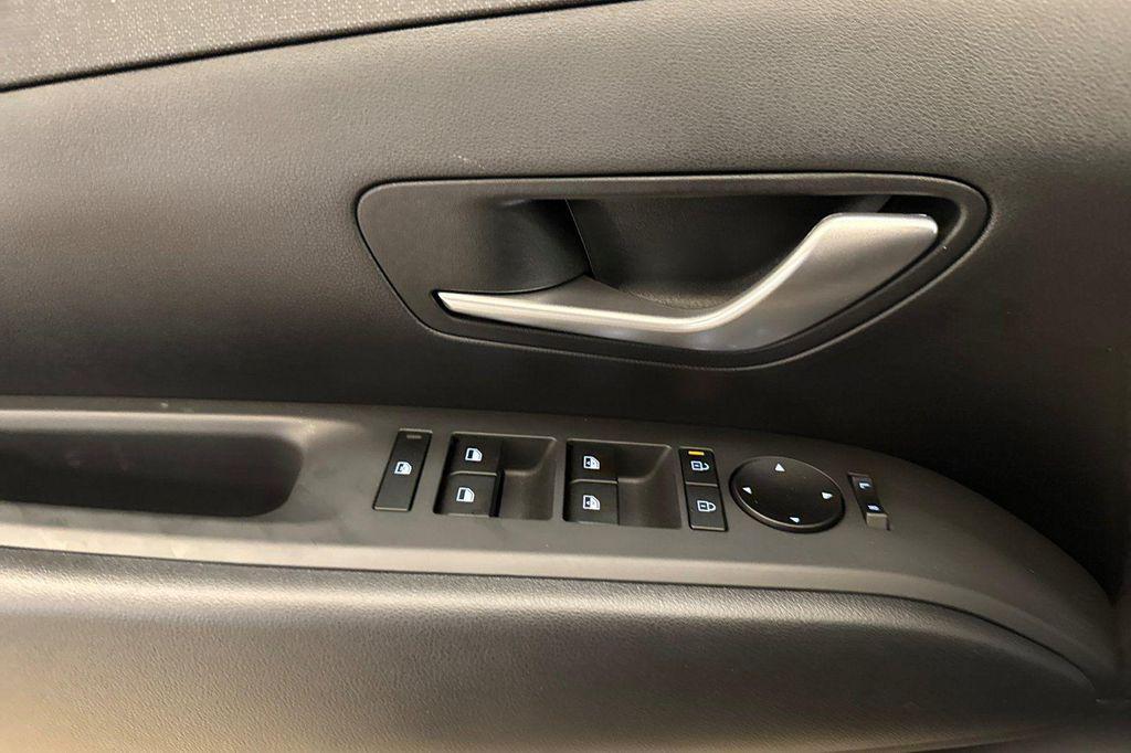 new 2025 Hyundai TUCSON Hybrid car, priced at $33,480