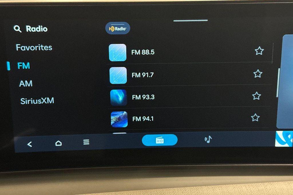 new 2025 Hyundai TUCSON Hybrid car, priced at $33,380