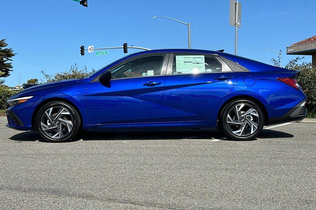 new 2025 Hyundai ELANTRA HEV car, priced at $24,375