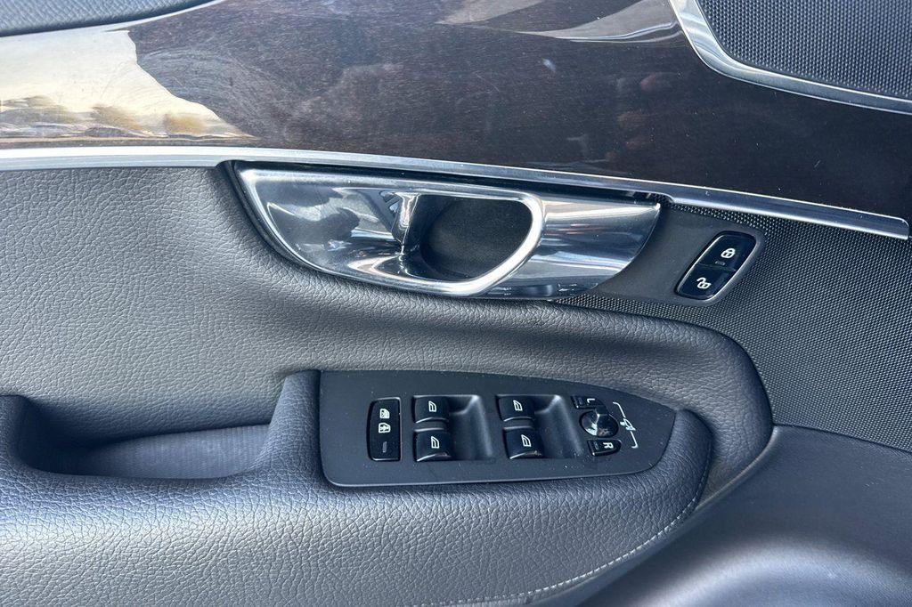 used 2017 Volvo XC90 car, priced at $14,131