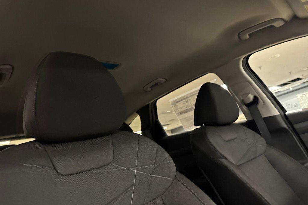 new 2026 Hyundai TUCSON Hybrid car, priced at $32,175