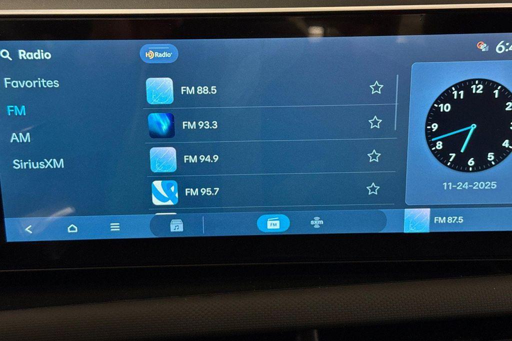 new 2026 Hyundai TUCSON Hybrid car, priced at $32,175