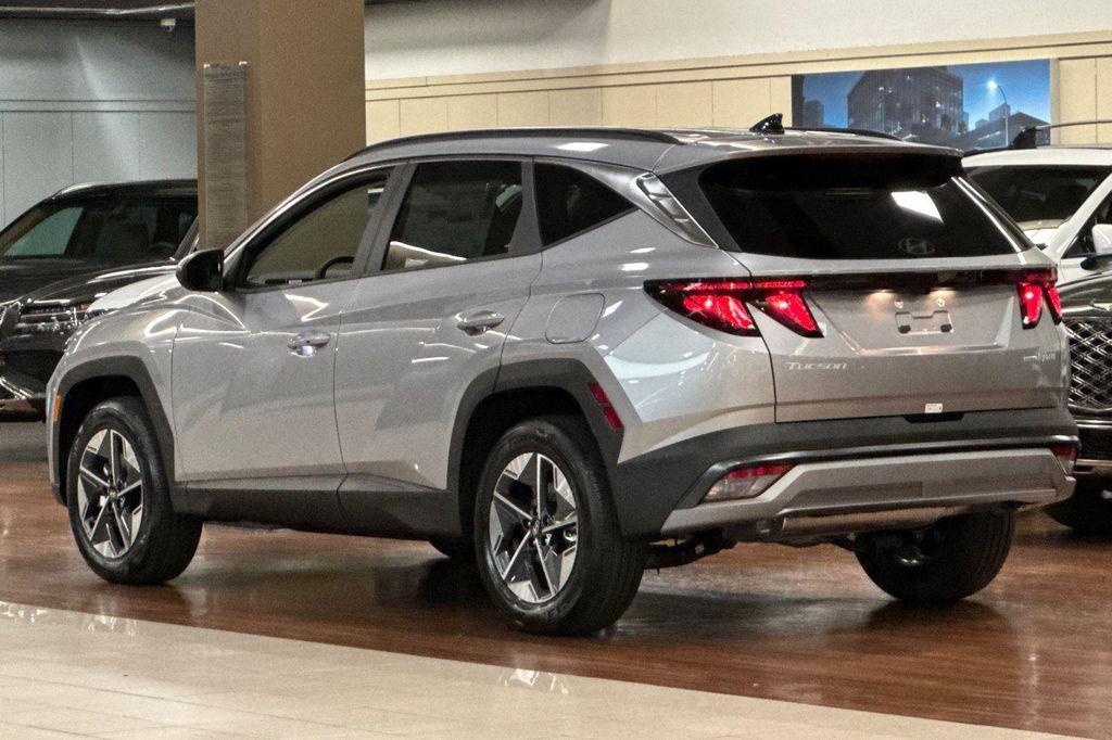 new 2026 Hyundai TUCSON Hybrid car, priced at $31,610