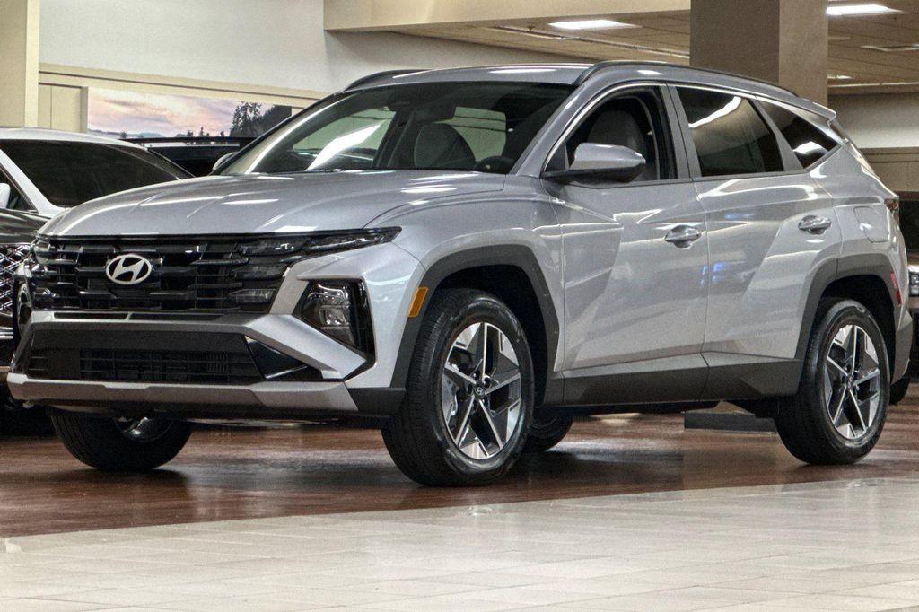 new 2026 Hyundai TUCSON Hybrid car, priced at $31,610