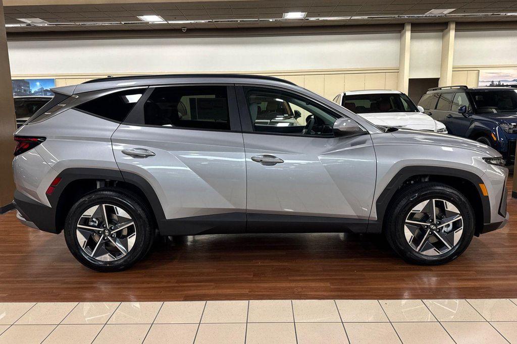 new 2026 Hyundai TUCSON Hybrid car, priced at $31,610