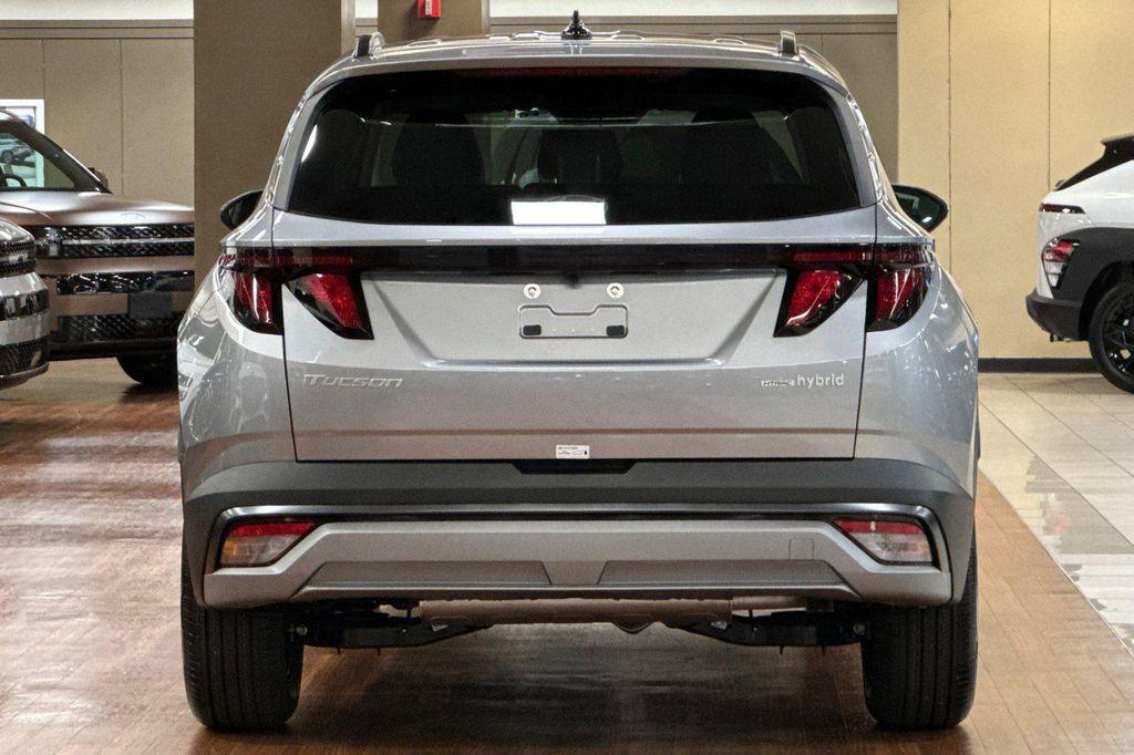 new 2026 Hyundai TUCSON Hybrid car, priced at $31,610