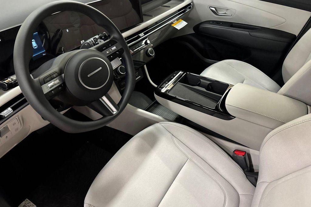 new 2026 Hyundai TUCSON Hybrid car, priced at $31,610