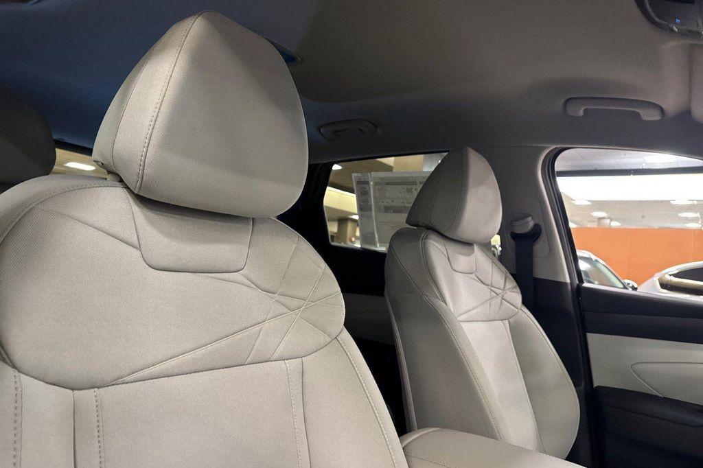 new 2026 Hyundai TUCSON Hybrid car, priced at $31,610