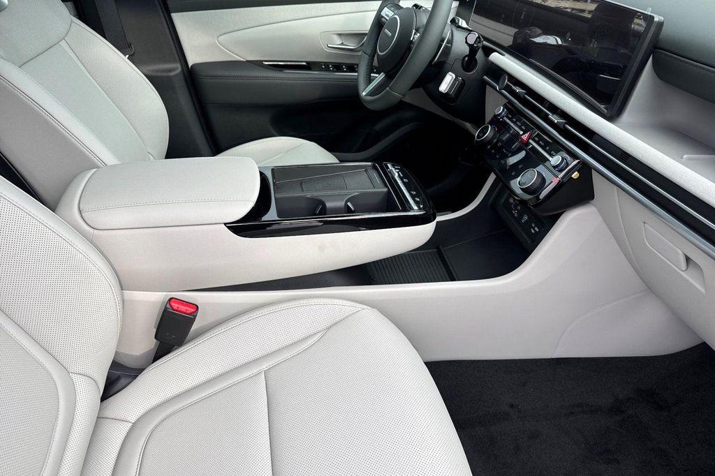 new 2025 Hyundai TUCSON Hybrid car, priced at $38,170