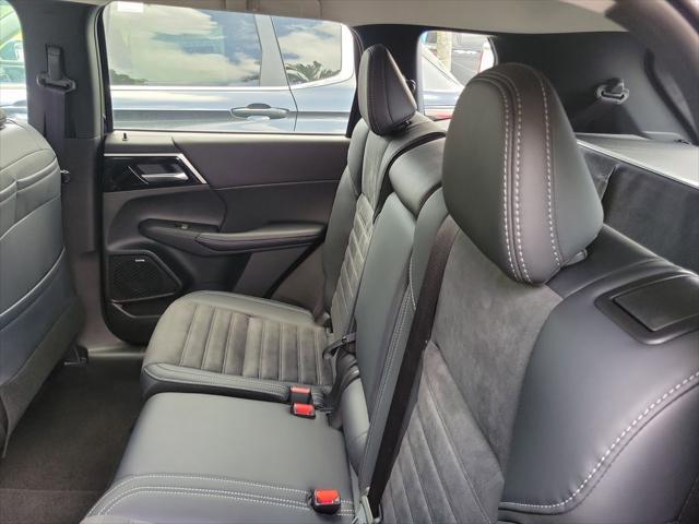 new 2025 Mitsubishi Outlander car, priced at $30,105