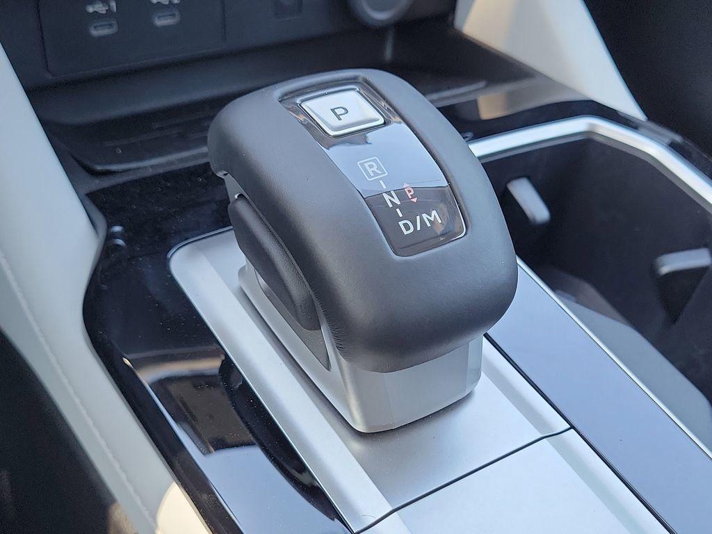 new 2025 Mitsubishi Outlander car, priced at $27,495