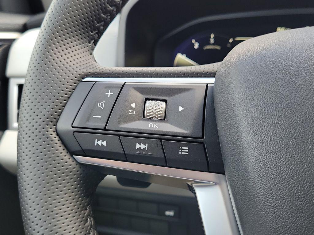 new 2025 Mitsubishi Outlander car, priced at $30,485