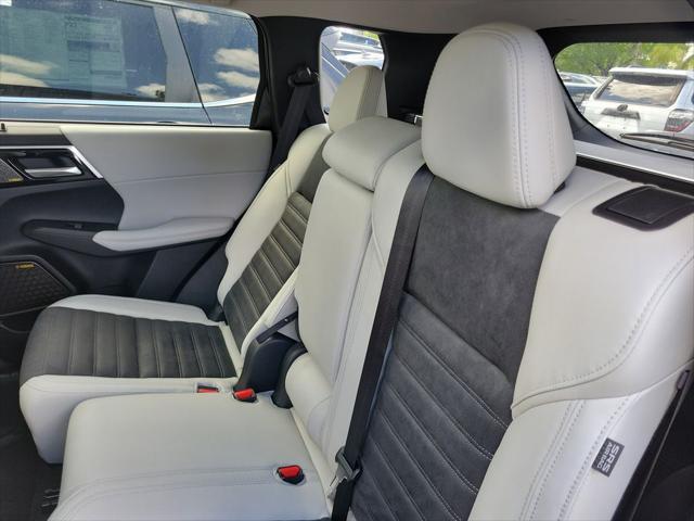 new 2025 Mitsubishi Outlander car, priced at $31,980