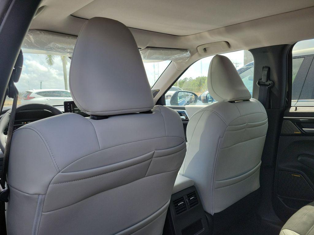 new 2025 Mitsubishi Outlander car, priced at $30,695