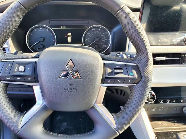 new 2025 Mitsubishi Outlander car, priced at $32,690