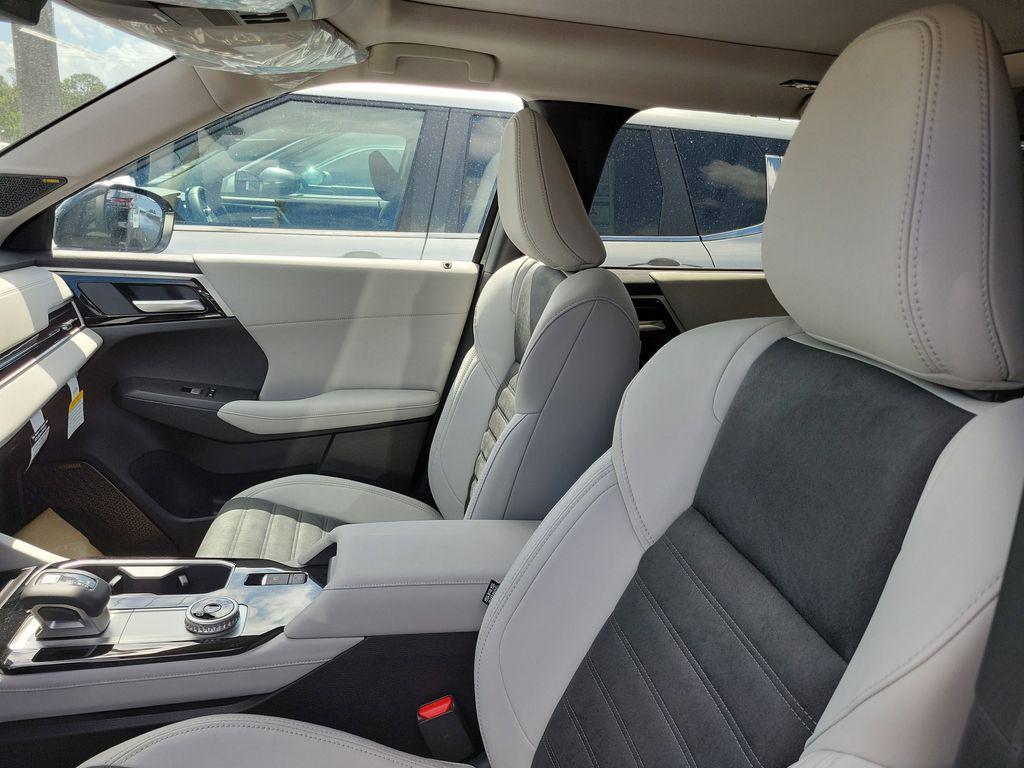 new 2025 Mitsubishi Outlander car, priced at $30,695