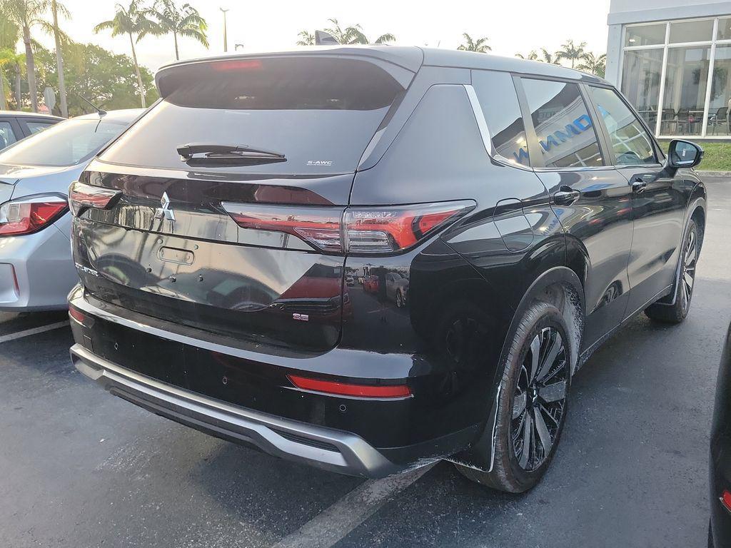new 2025 Mitsubishi Outlander car, priced at $32,135