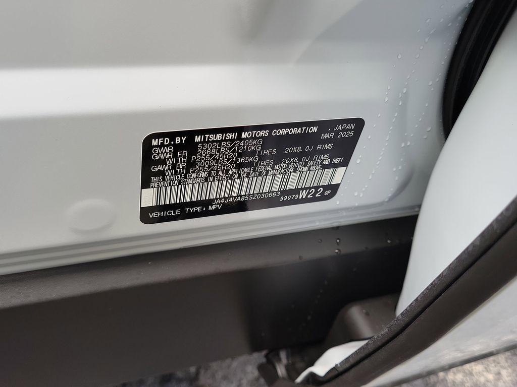 new 2025 Mitsubishi Outlander car, priced at $36,040