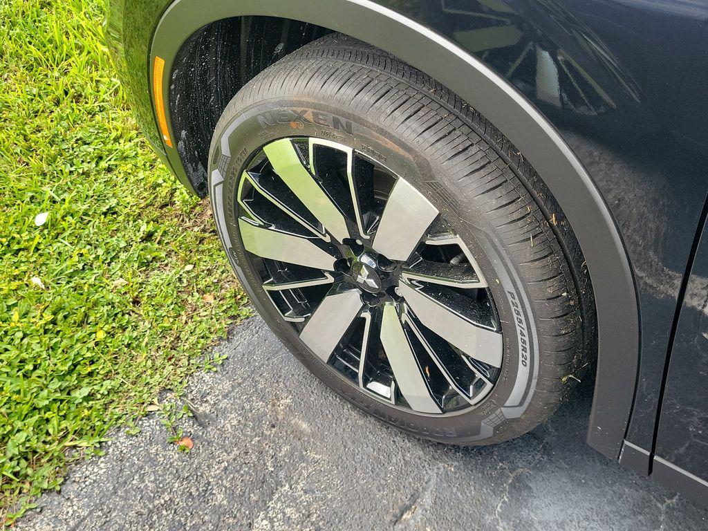 new 2025 Mitsubishi Outlander car, priced at $31,105