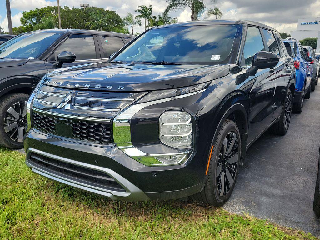 new 2025 Mitsubishi Outlander car, priced at $31,105