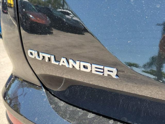 new 2025 Mitsubishi Outlander car, priced at $32,190