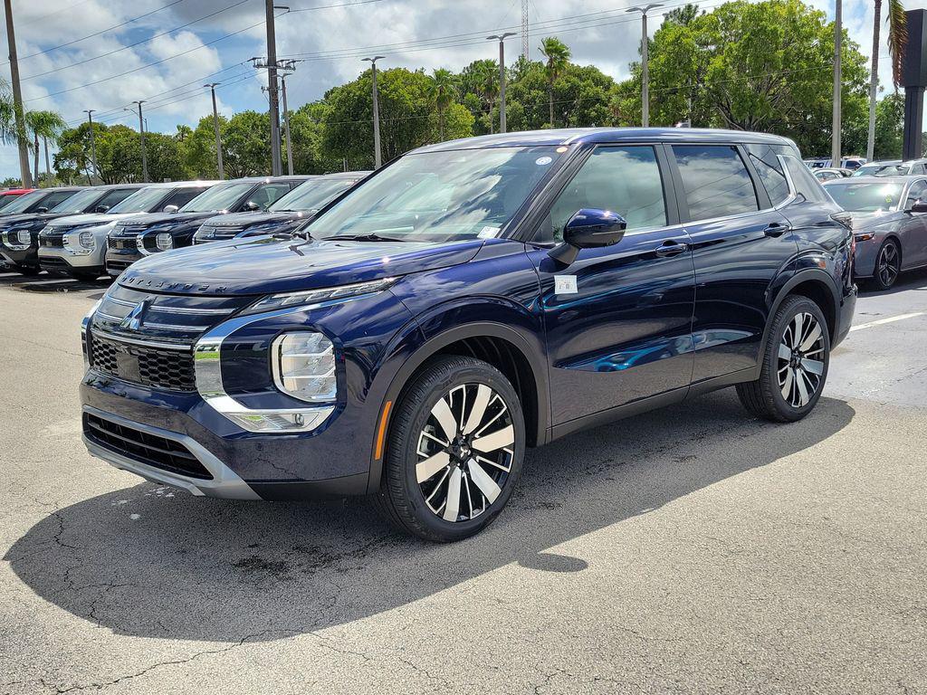 new 2025 Mitsubishi Outlander car, priced at $36,445