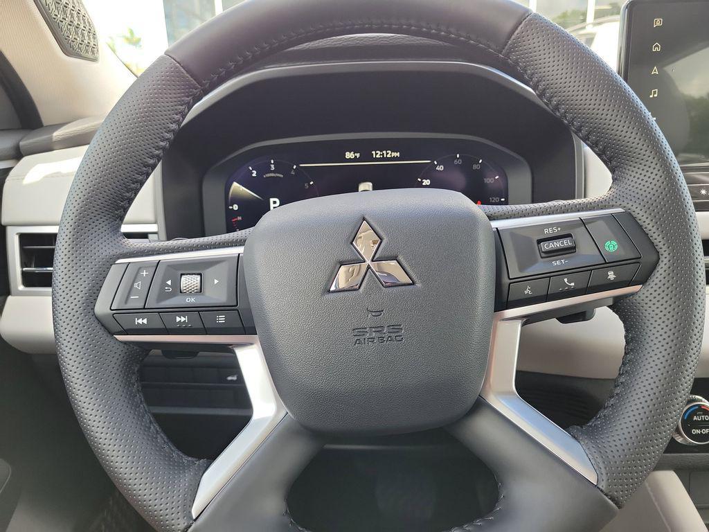 new 2025 Mitsubishi Outlander car, priced at $36,445