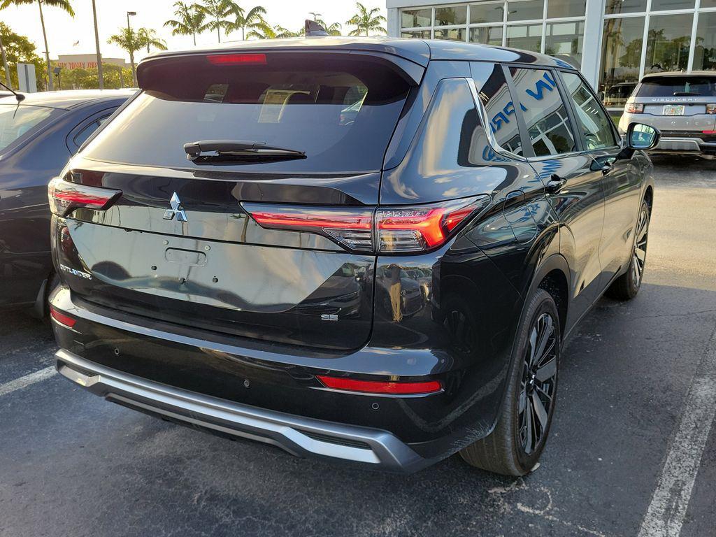 new 2025 Mitsubishi Outlander car, priced at $33,790