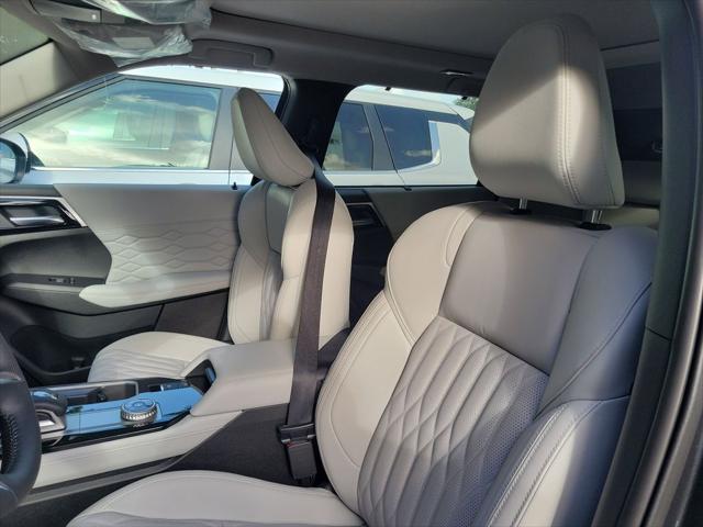 new 2025 Mitsubishi Outlander car, priced at $35,995