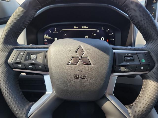 new 2025 Mitsubishi Outlander car, priced at $33,325
