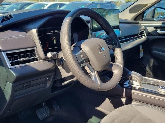 new 2025 Mitsubishi Outlander car, priced at $34,325