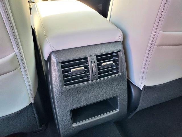 new 2025 Mitsubishi Outlander car, priced at $33,100