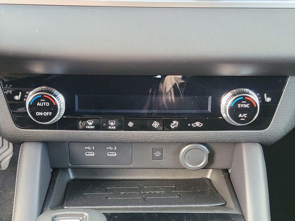 new 2025 Mitsubishi Outlander car, priced at $29,400