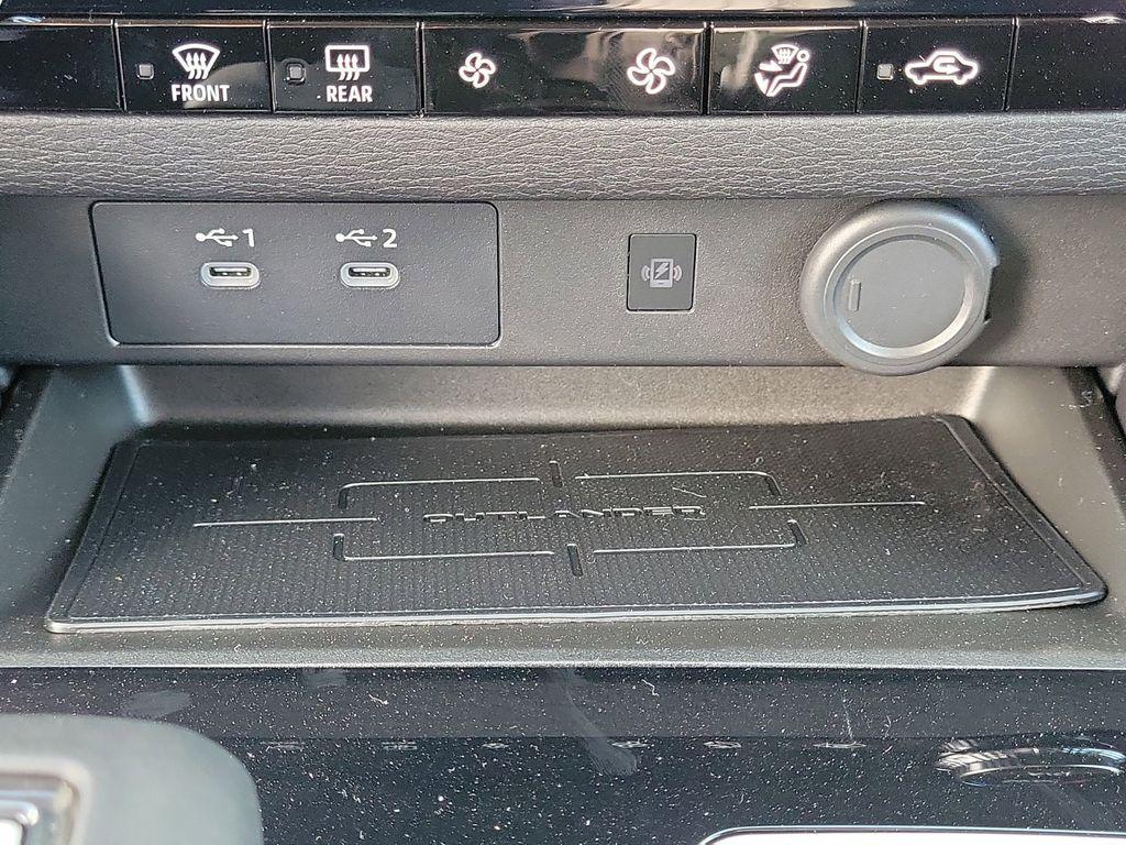 new 2025 Mitsubishi Outlander car, priced at $29,400