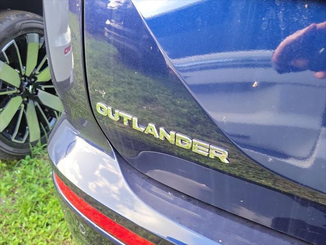 new 2025 Mitsubishi Outlander car, priced at $30,190