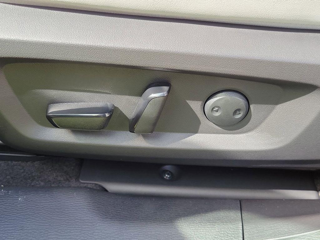 new 2025 Mitsubishi Outlander car, priced at $34,480