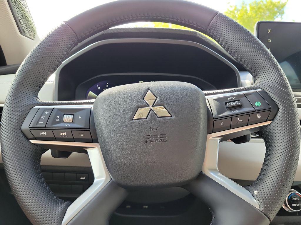 new 2025 Mitsubishi Outlander car, priced at $34,480