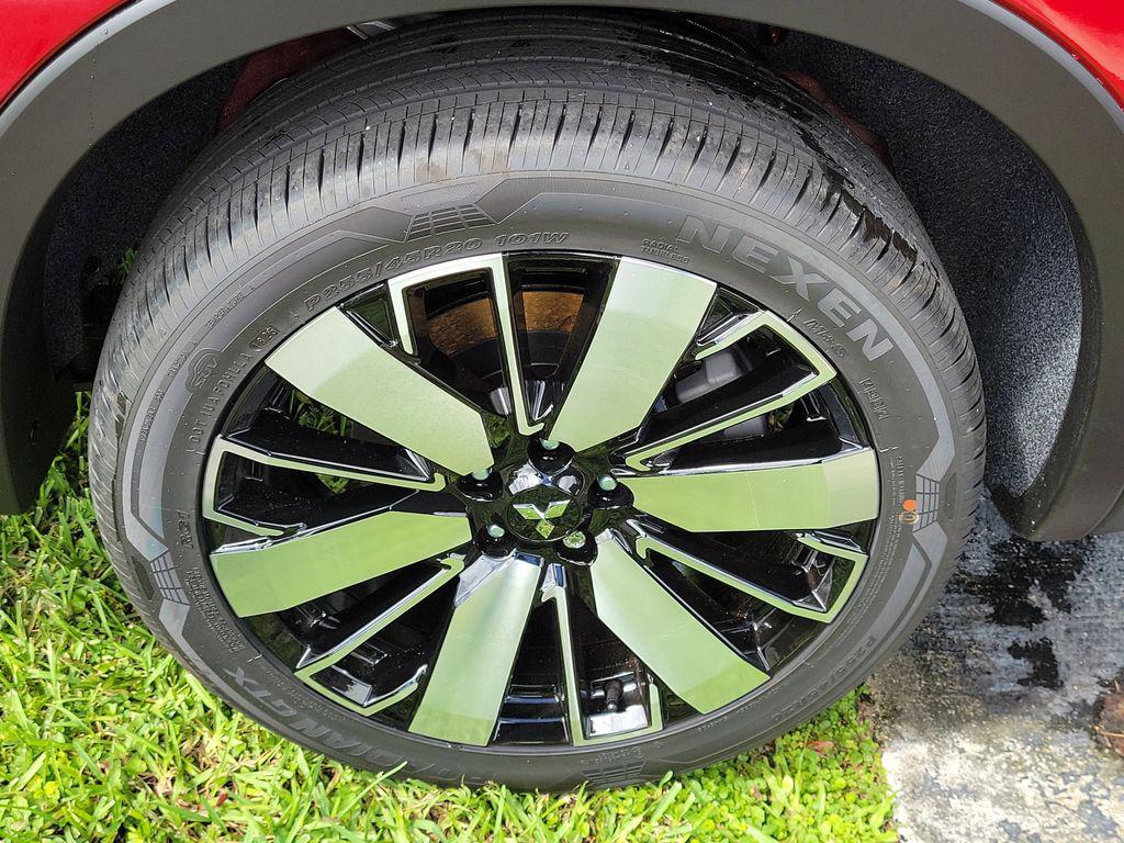 new 2025 Mitsubishi Outlander car, priced at $34,480