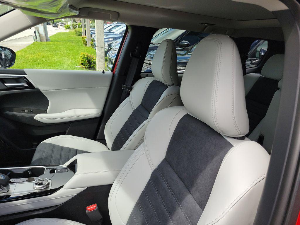 new 2025 Mitsubishi Outlander car, priced at $34,480