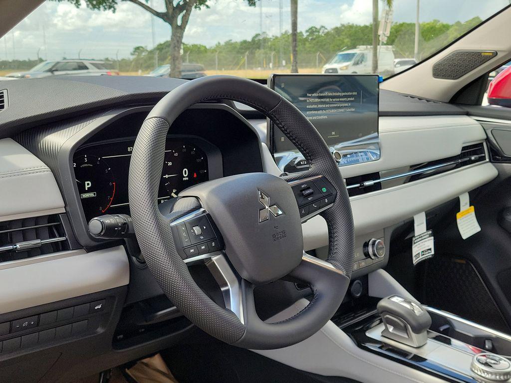 new 2025 Mitsubishi Outlander car, priced at $34,480