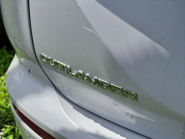 new 2025 Mitsubishi Outlander car, priced at $33,890